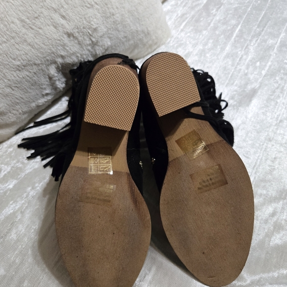 Black Fringe Ankle Boots By Beast Fashion NWOT Size 7 1/2 - Picture 6 of 7